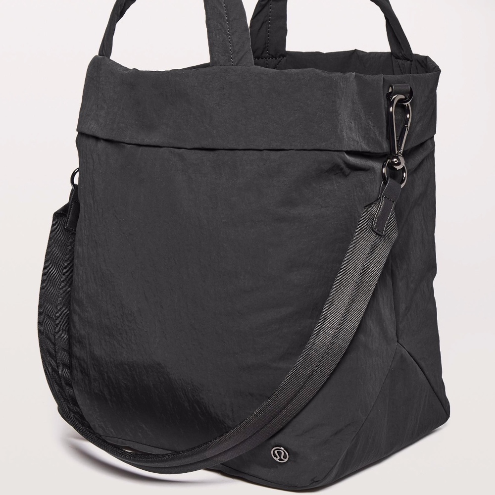 Brand New Lululemon On My Level Bag 19L